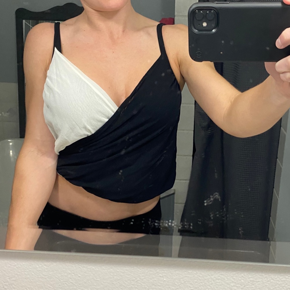 Bebe twist tank